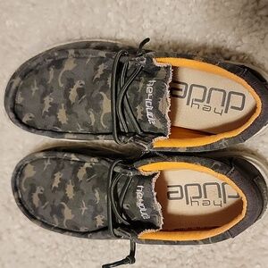 hey dude Youth Camo Green Shoes